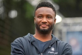 贝博体育官网-实况足球2020中未授权英超球衣替代方法详解